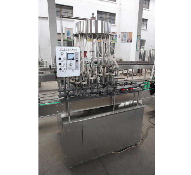 18頭不含汽易拉罐飲料灌裝生產(chǎn)線(xiàn)